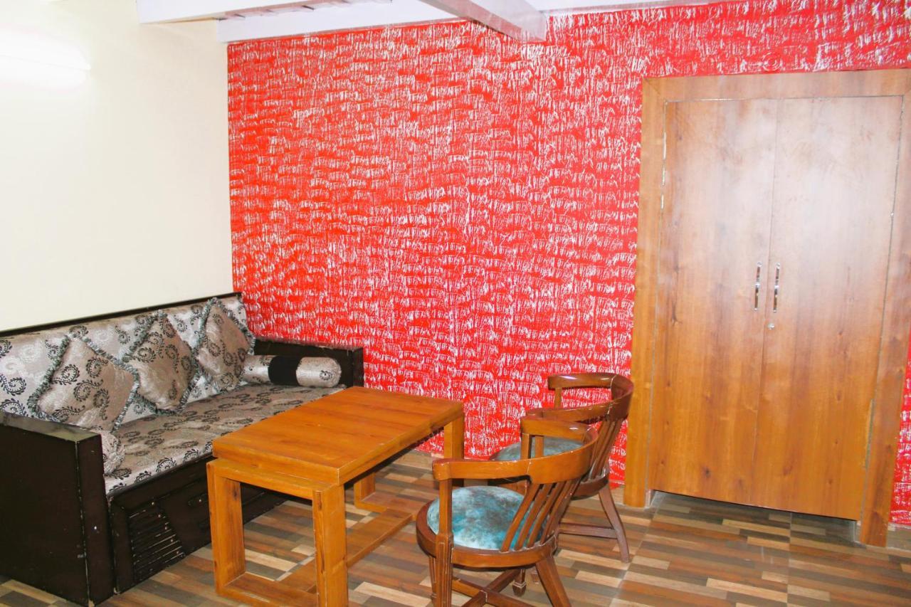 לנסדאון Windsor Cottages מראה חיצוני תמונה